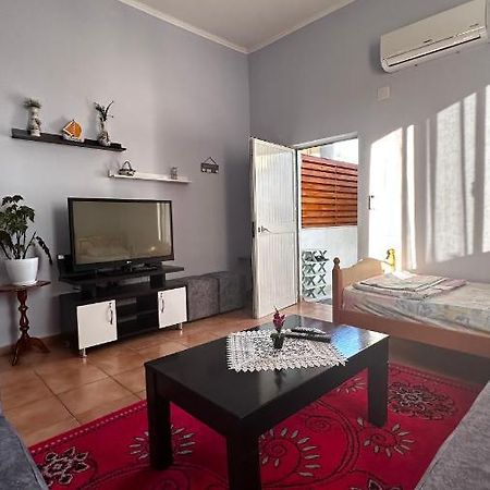 Priam Garden Lägenhet Durrës Exteriör bild